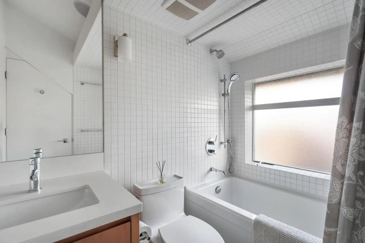 Beautiful, Newly Renovated Creek Home Vancouver